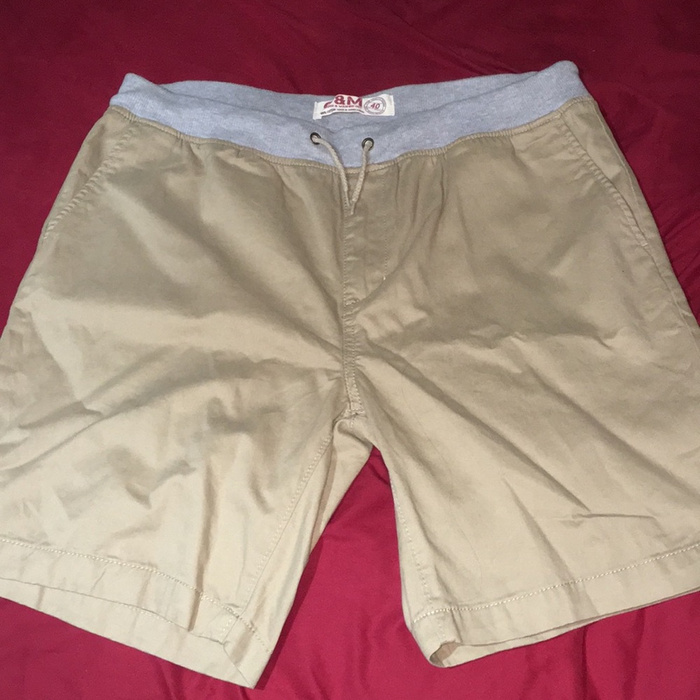 Jogger Khaki Shorts